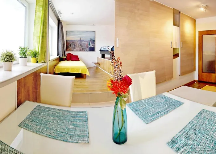 City-apartment 65qm 2-schlafzimmer Wlan Nichtraucher Parken Apartmán