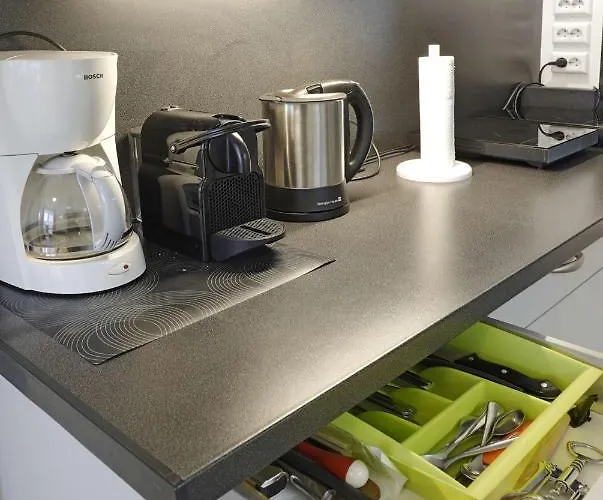 City-apartment 65qm 2-schlafzimmer Wlan Nichtraucher Parken Dusseldorf