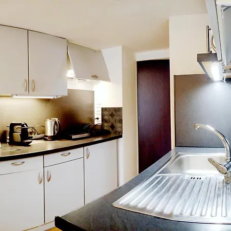 City-apartment 65qm 2-schlafzimmer Wlan Nichtraucher Parken