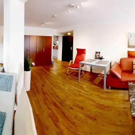 City-apartment 65qm 2-schlafzimmer Wlan Nichtraucher Parken *