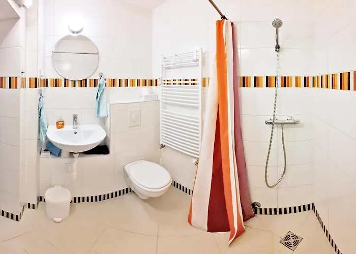 City-apartment 65qm 2-schlafzimmer Wlan Nichtraucher Parken Apartman *