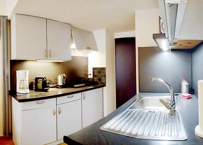 City-apartment 65qm 2-schlafzimmer Wlan Nichtraucher Parken