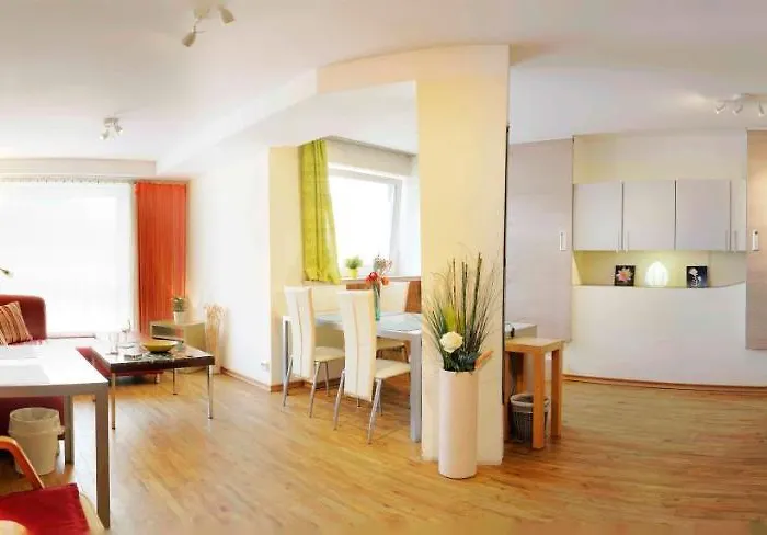 City-apartment 65qm 2-schlafzimmer Wlan Nichtraucher Parken Apartman *